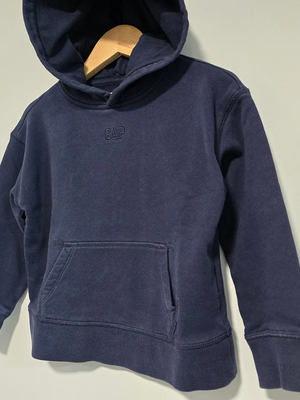 GAP Kids Embroidered Gap Logo Hoodie. Backt O School Style. Thick Cotton Mix.